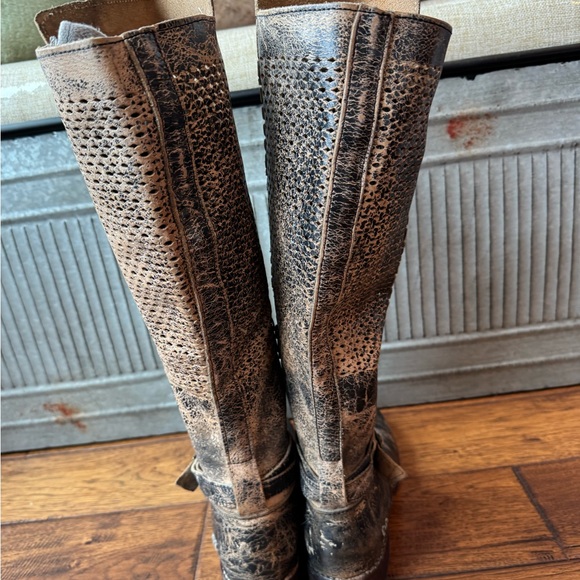 SOLD - Picture 5 of 9